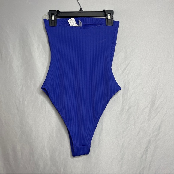 Forever 21 One Piece Bathing Suit - Picture 4 of 10